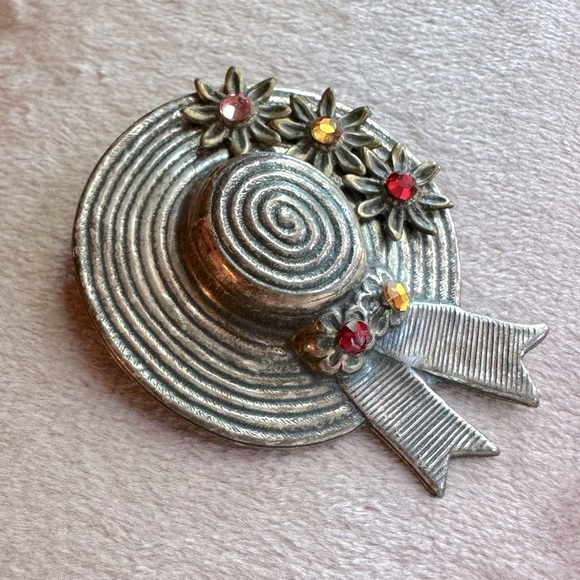 Vintage Gardeners Hat Flower Garden Brooch Pin Red, Yellow & Pink Rhinestones - Picture 8 of 10